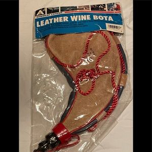 NWT Leather Wine/Water Bota...It Holds 1 Liter